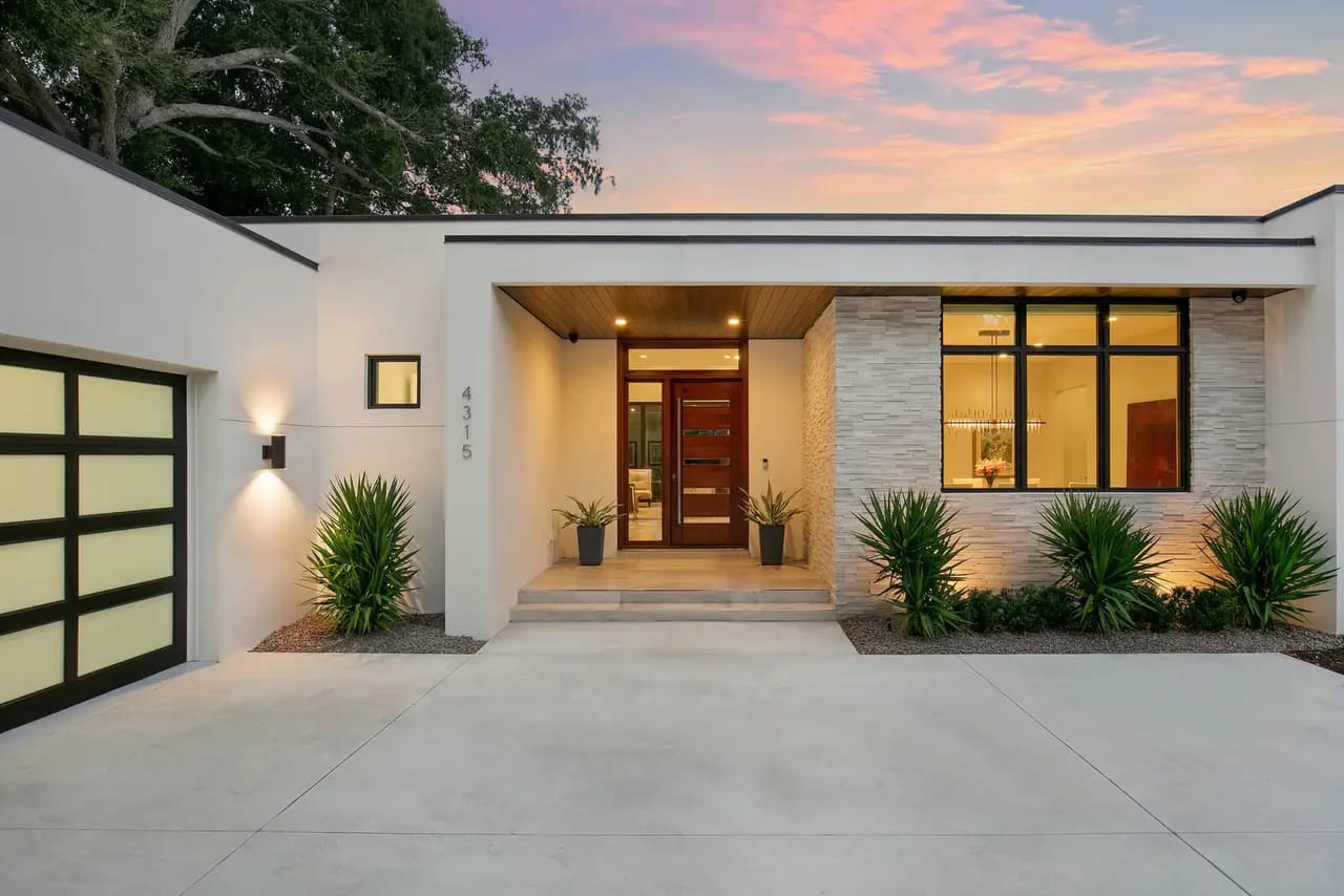 Camino Real Residence, view 4