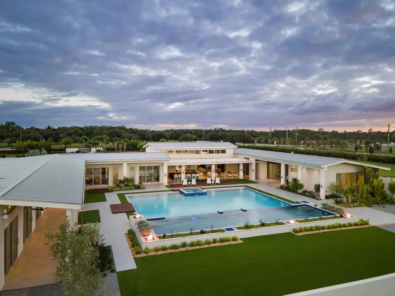 Hi-Tech Ranch, view 3