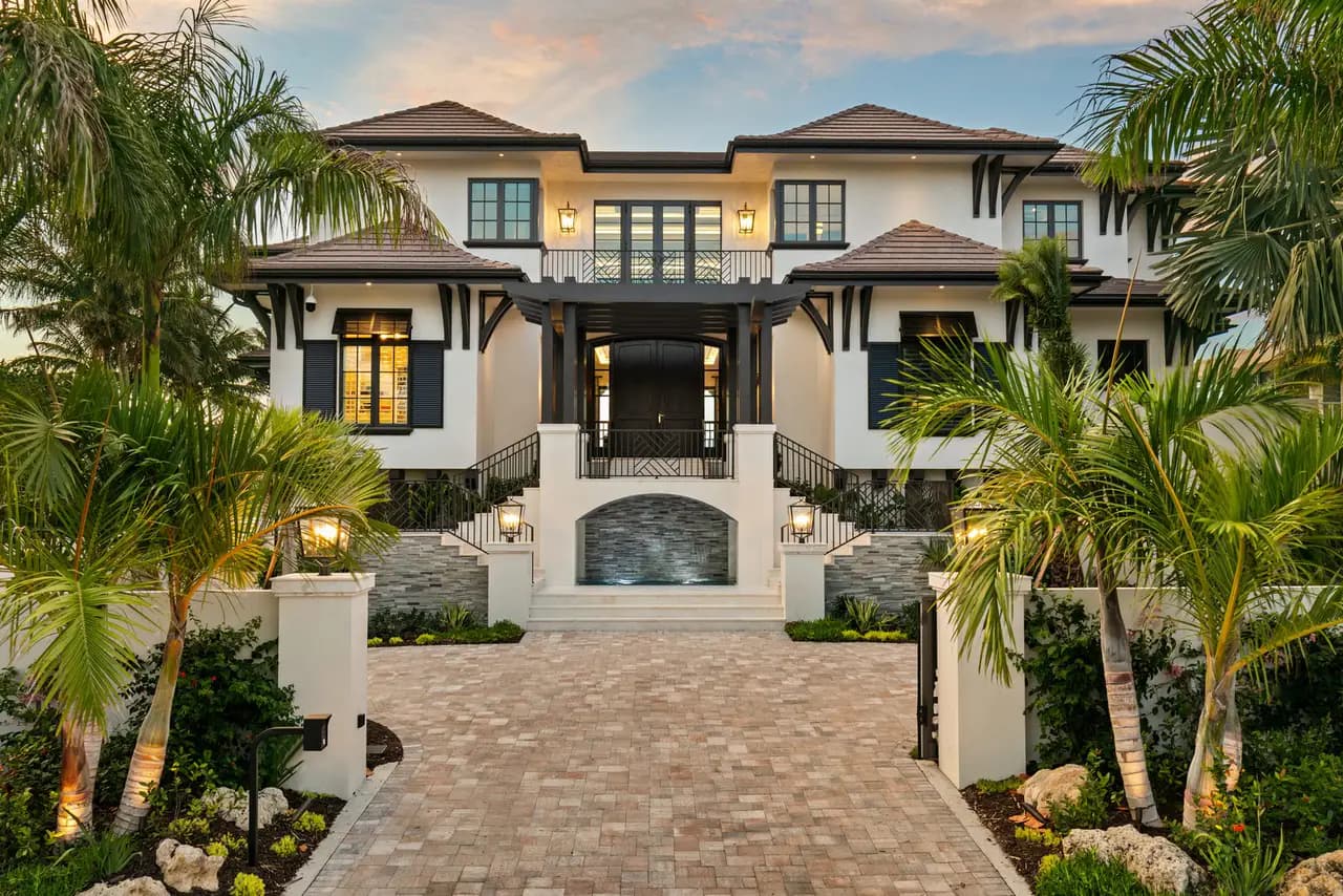 Lido Shores Estate, view 2