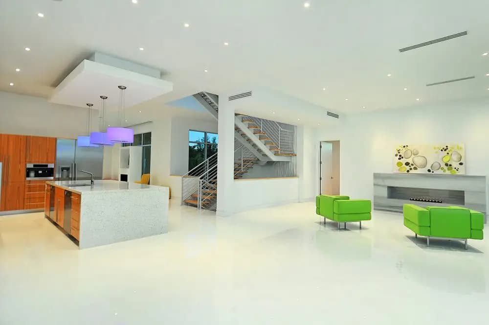 Picture Frame House, view 6