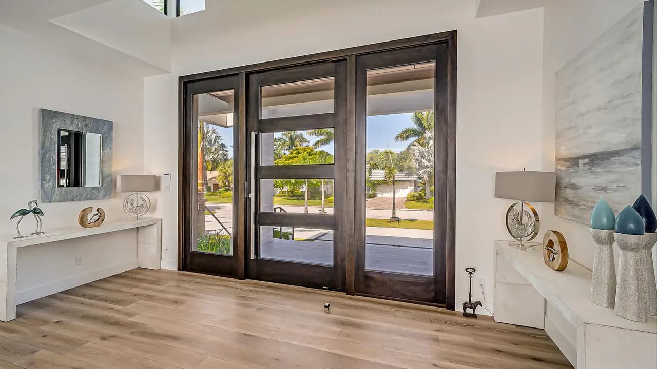 Robin Drive Residence, view 4