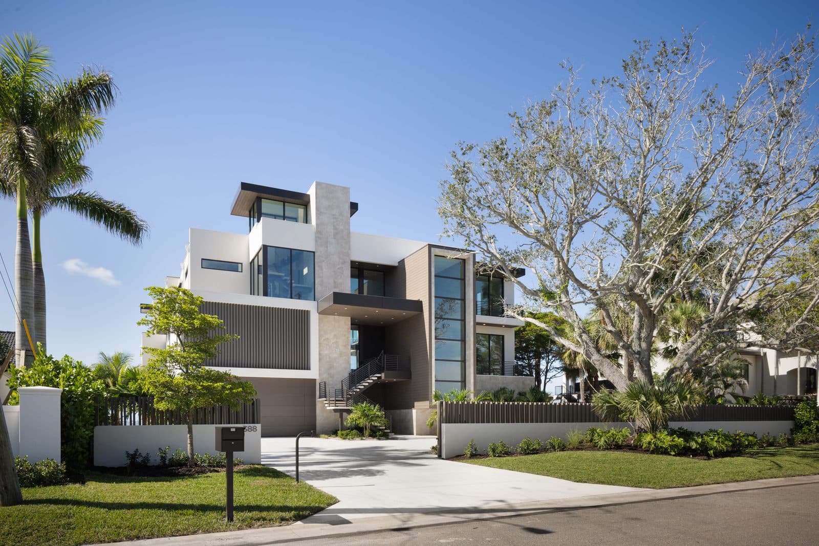 Lunara, a custom home built by Voigt Brothers Construction